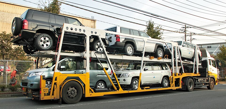 MKT Delivery — vehicle on carrier